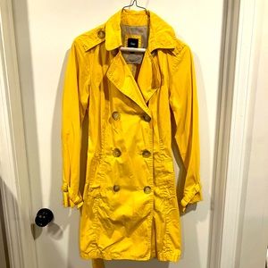 Women’s Yellow Gap Trench-Coat Size S